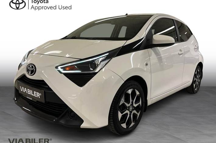 Hvid Toyota Aygo fra 2019