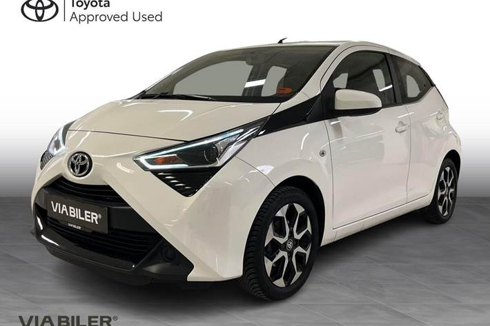 Hvid Toyota Aygo fra 2019