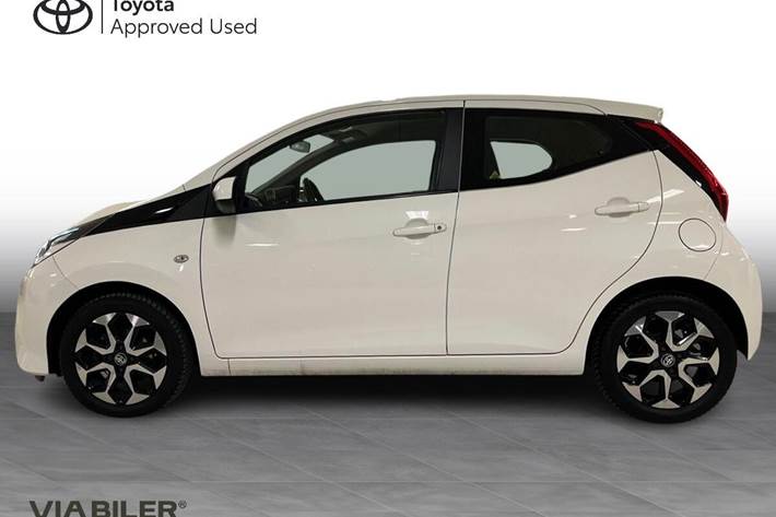 Hvid Toyota Aygo fra 2019