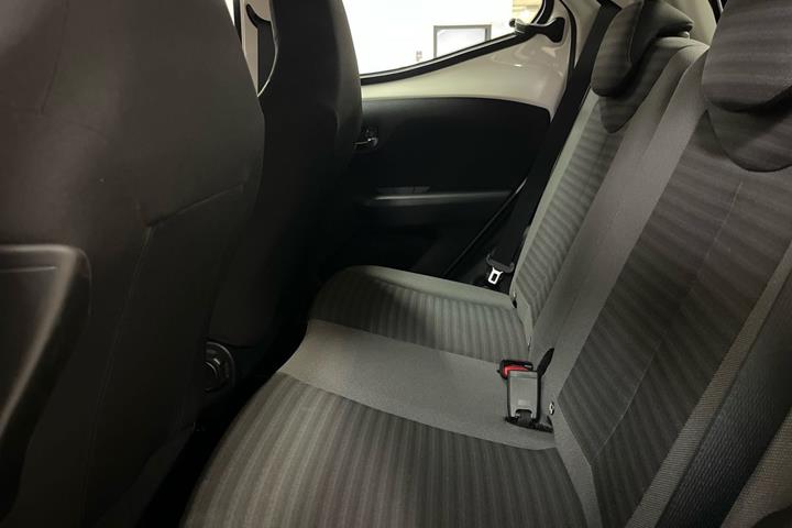 Hvid Toyota Aygo fra 2019