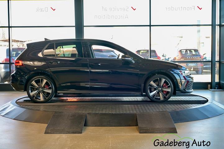 Sort VW Golf VIII fra 2021