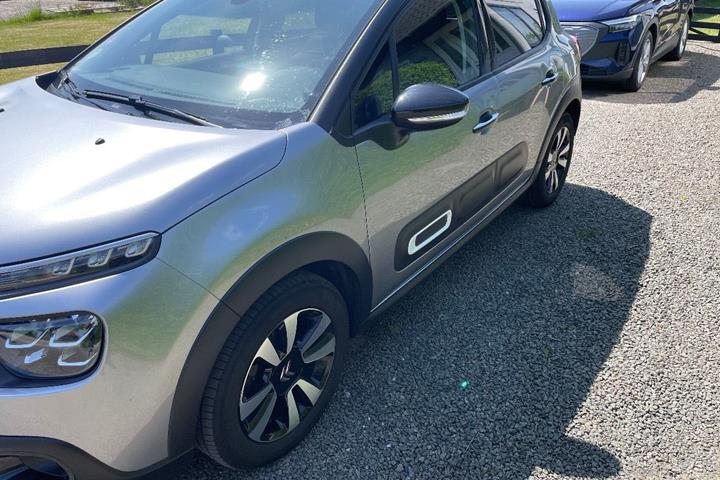 Grå Citroën C3 fra 2023