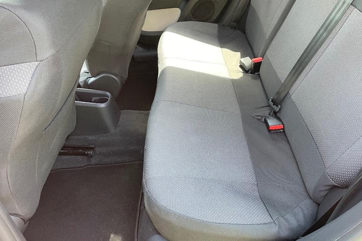 Grå Citroën C3 fra 2023