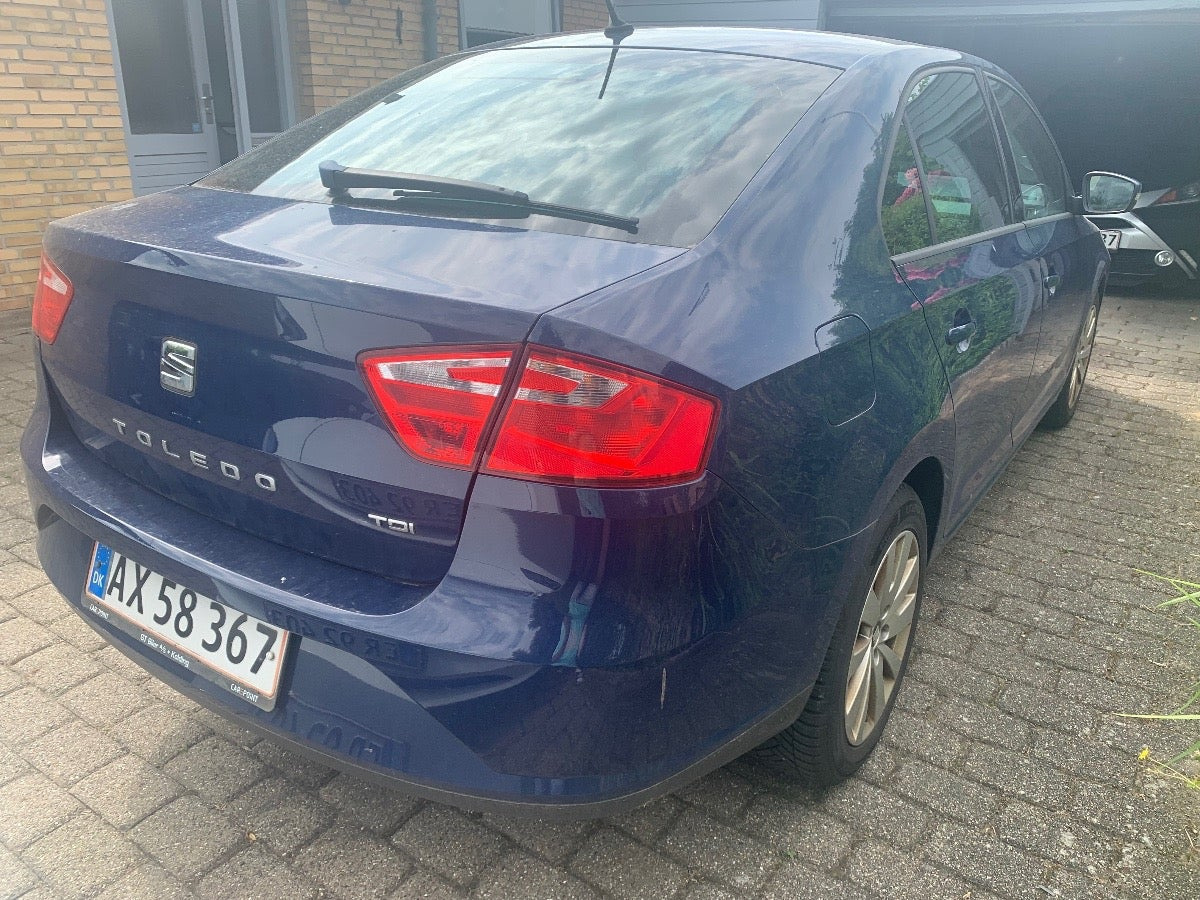 Blå Seat Toledo fra 2016