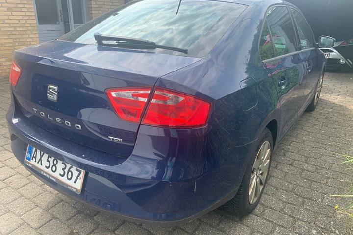 Blå Seat Toledo fra 2016
