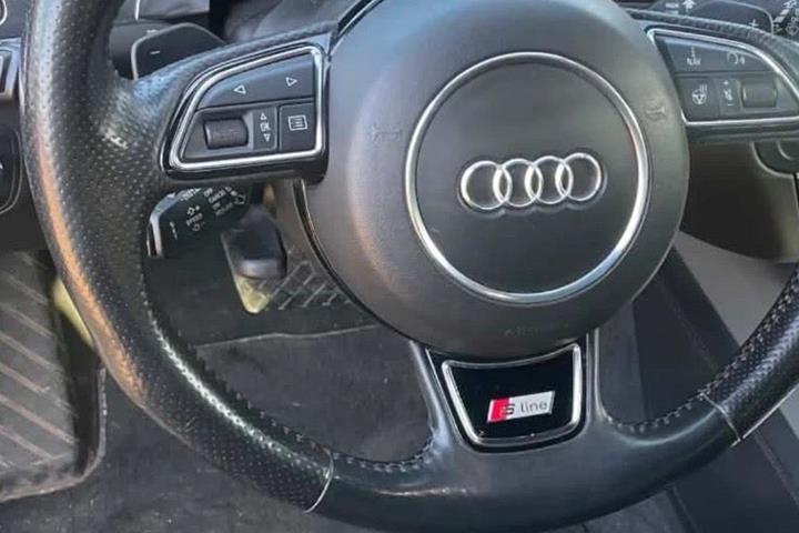 Sort Audi A6 fra 2012
