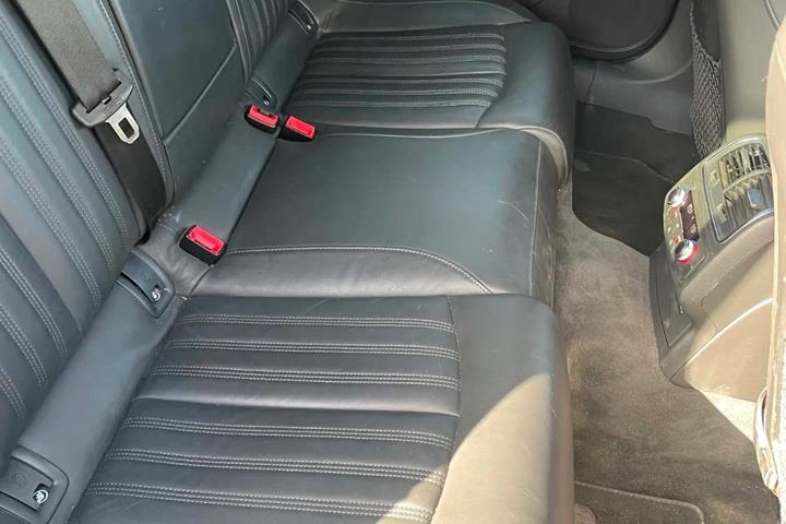 Sort Audi A6 fra 2012
