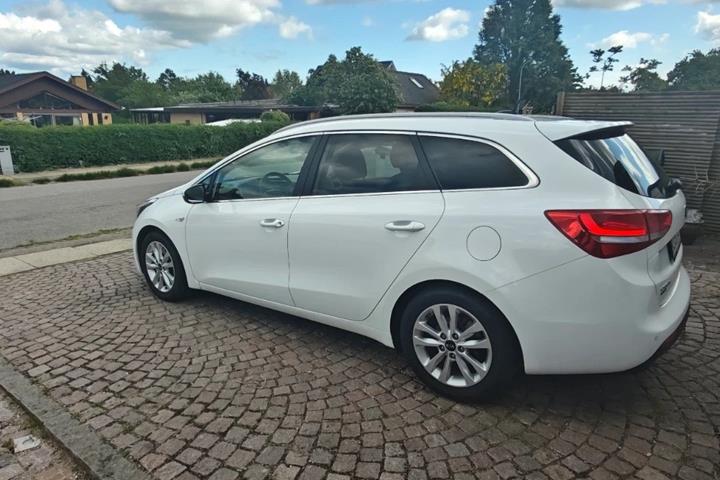 Hvid Kia Ceed fra 2016