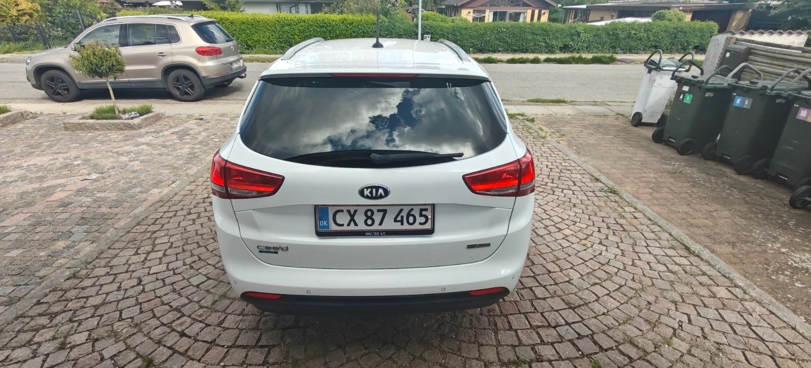 Hvid Kia Ceed fra 2016
