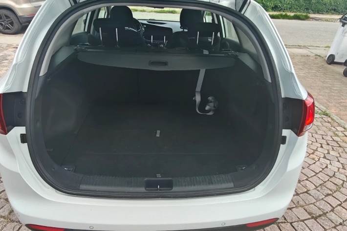 Hvid Kia Ceed fra 2016