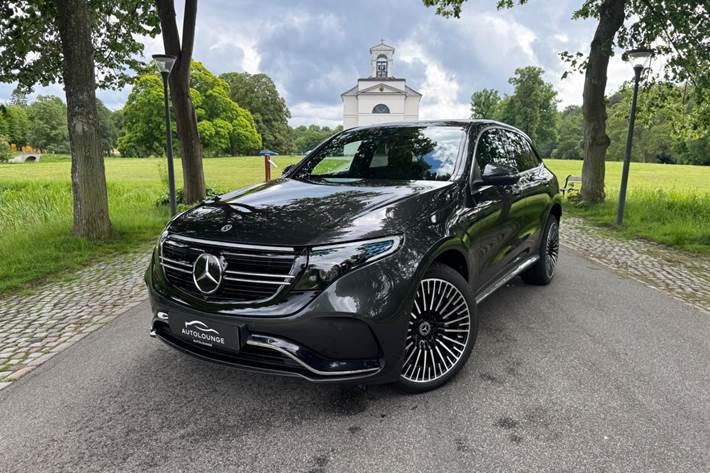 Grå Mercedes EQC400 fra 2022
