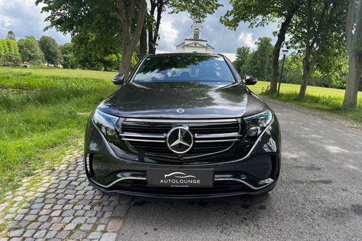 Grå Mercedes EQC400 fra 2022