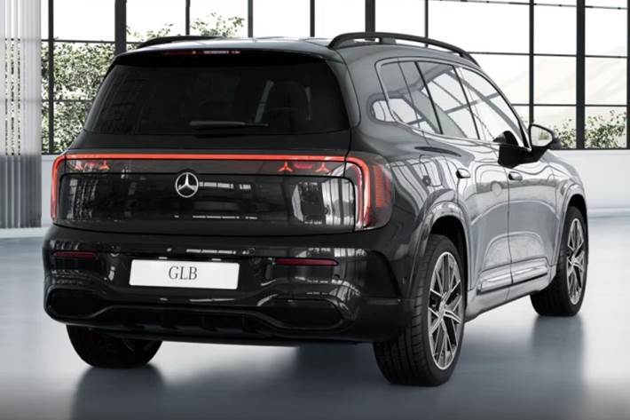 Sort Mercedes GLB250+ fra 2026