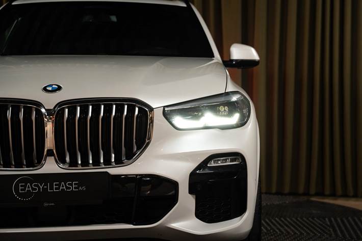 Hvid BMW X5 fra 2020