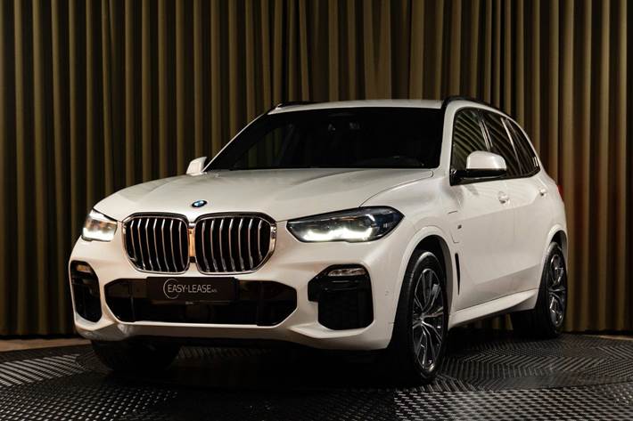 Hvid BMW X5 fra 2020