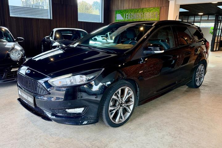 undefined Ford Focus fra 2018 set udefra