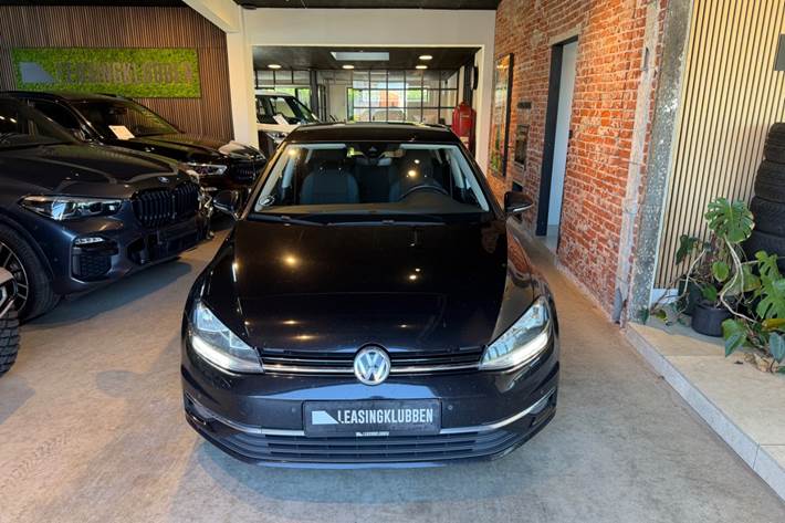Sort VW Golf VII fra 2019