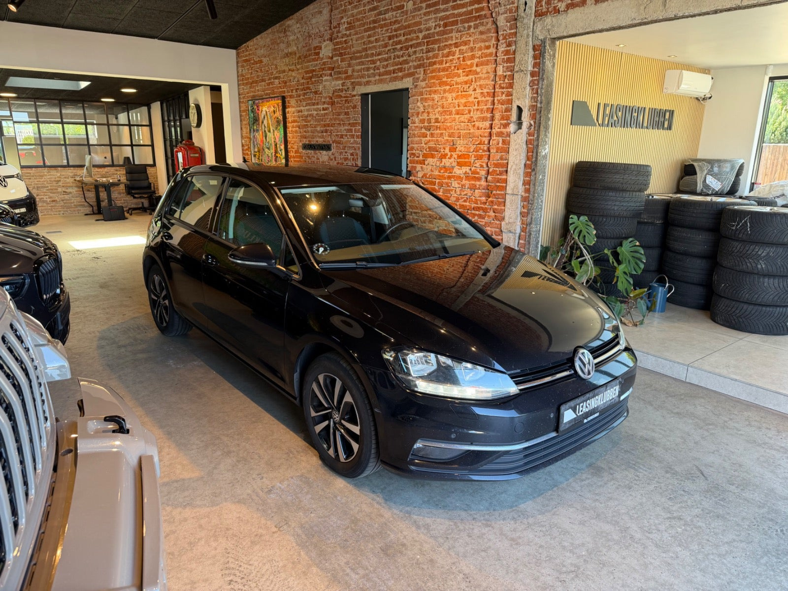 Sort VW Golf VII fra 2019