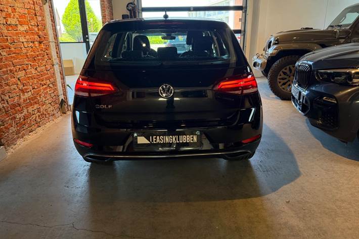 Sort VW Golf VII fra 2019