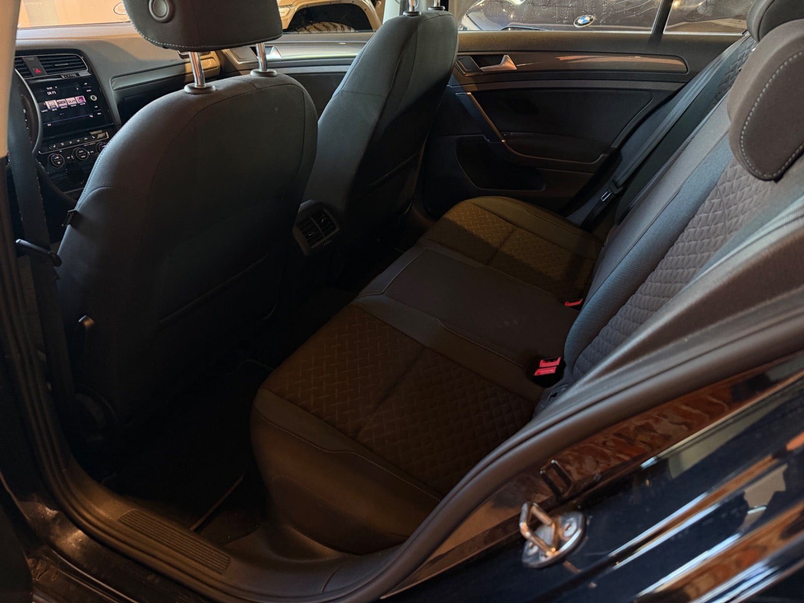 Sort VW Golf VII fra 2019