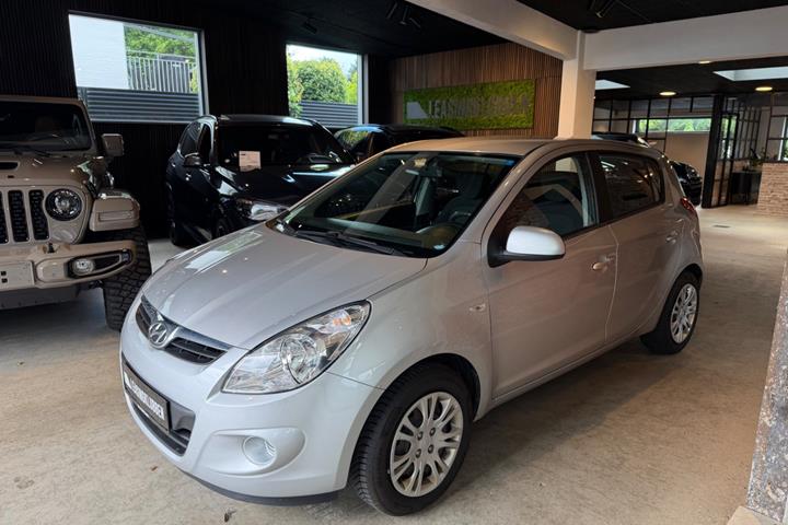 undefined Hyundai i20 fra 2010 set udefra