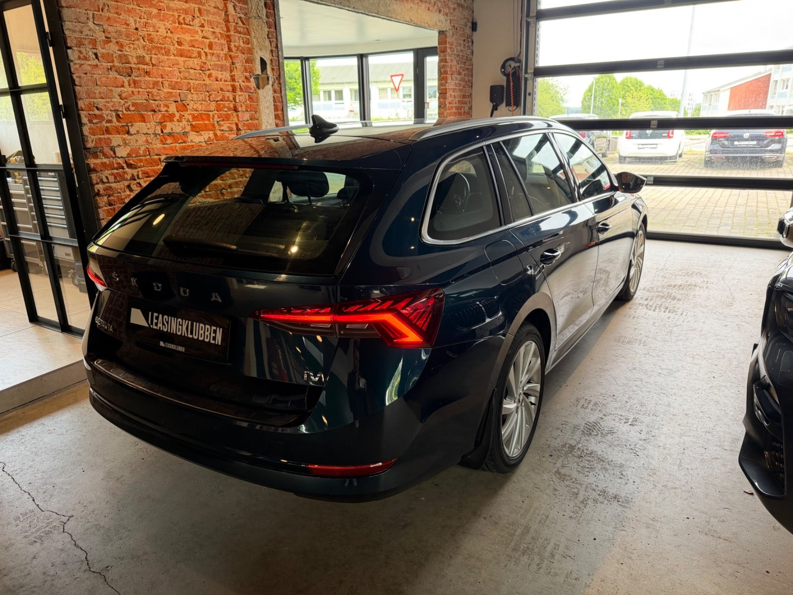 Grøn Skoda Octavia fra 2021