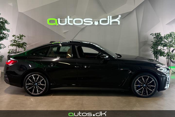 Sort BMW i4 fra 2023