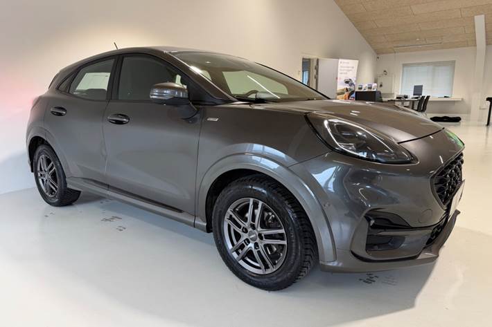 Grå Ford Puma fra 2021