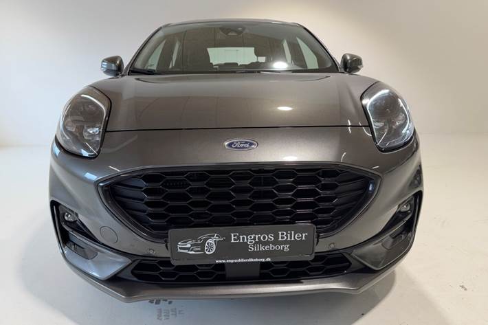 Grå Ford Puma fra 2021