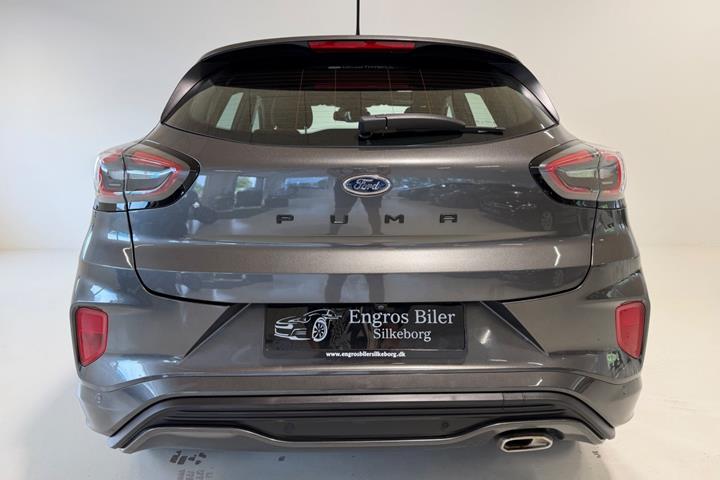 Grå Ford Puma fra 2021