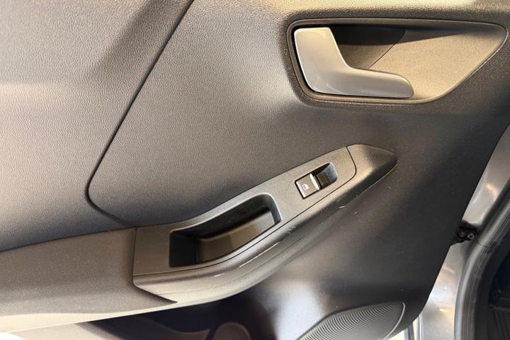 Grå Ford Puma fra 2021