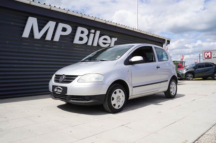 Sølv VW Fox fra 2006