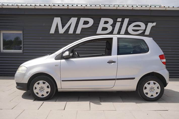 Sølv VW Fox fra 2006