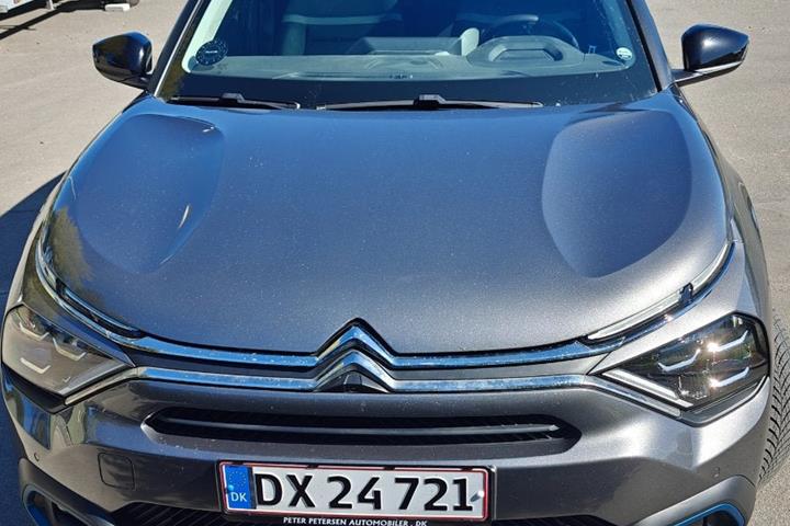 Grå Citroën ë-C4 fra 2022