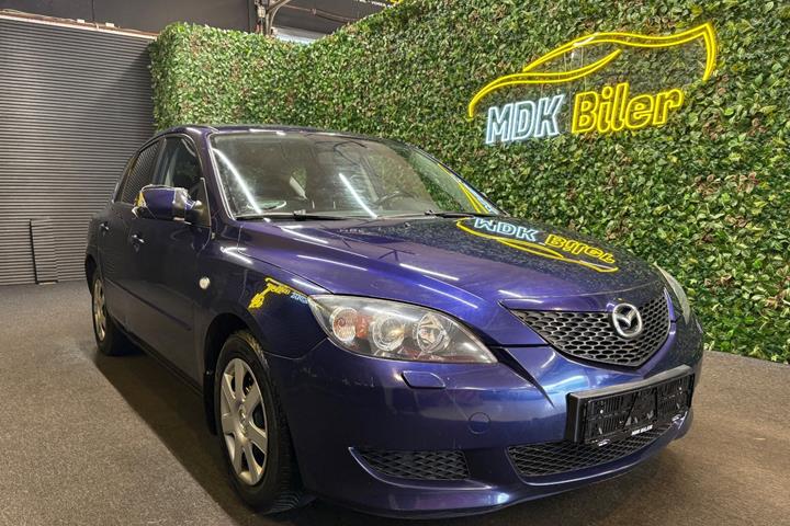 undefined Mazda 3 fra 2006 set udefra