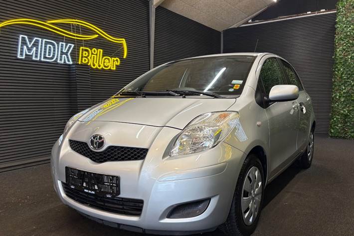 undefined Toyota Yaris fra 2010