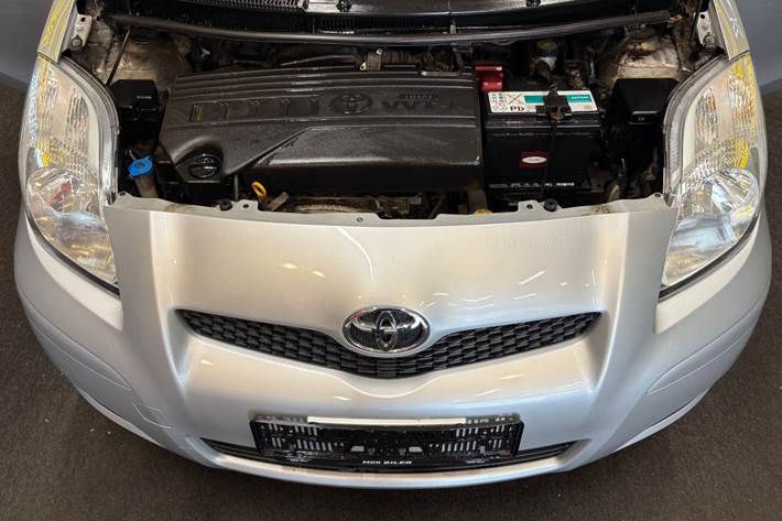 undefined Toyota Yaris fra 2010
