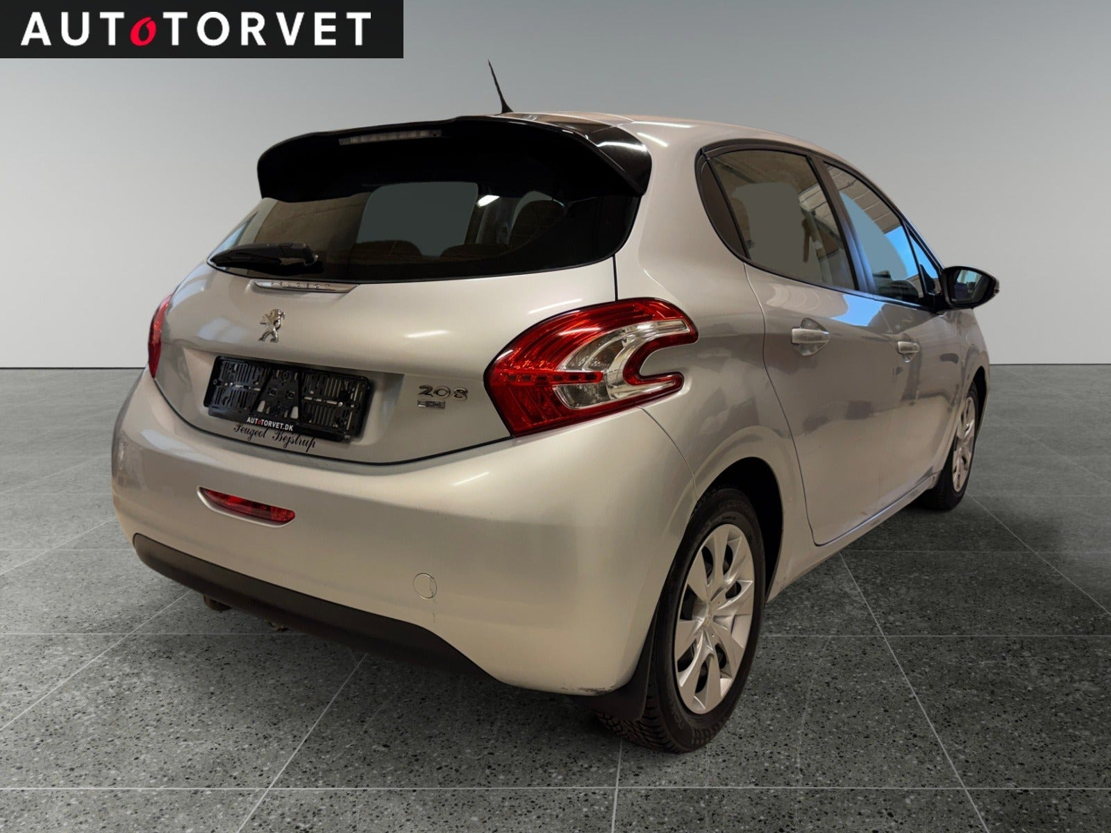 Sølv Peugeot 208 fra 2012