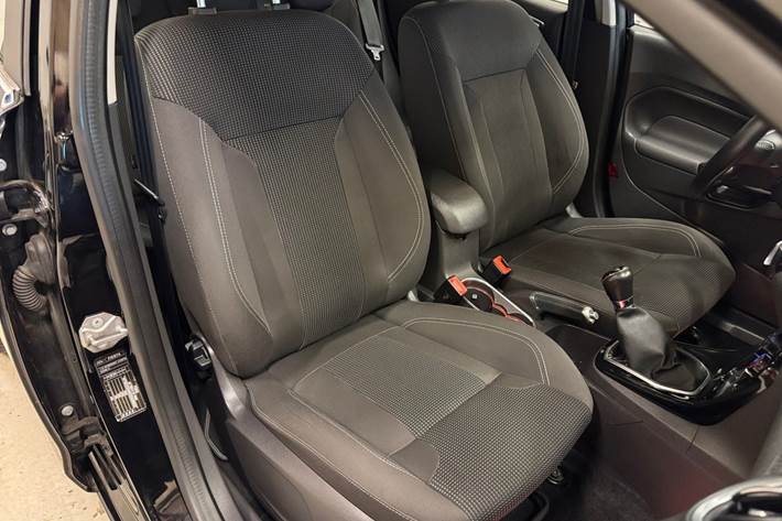 Sort Ford Fiesta fra 2016