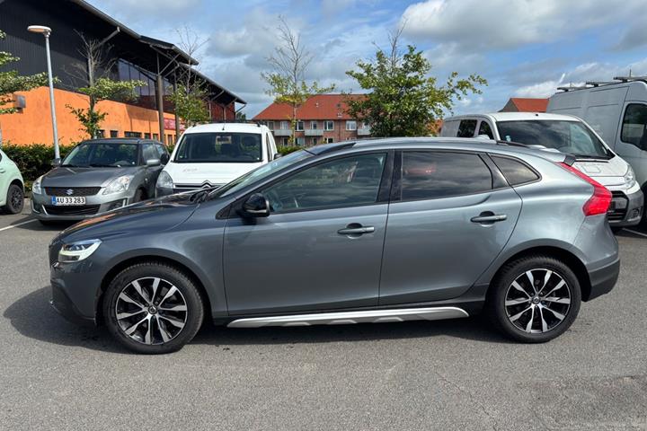 Grå Volvo V40 CC fra 2019