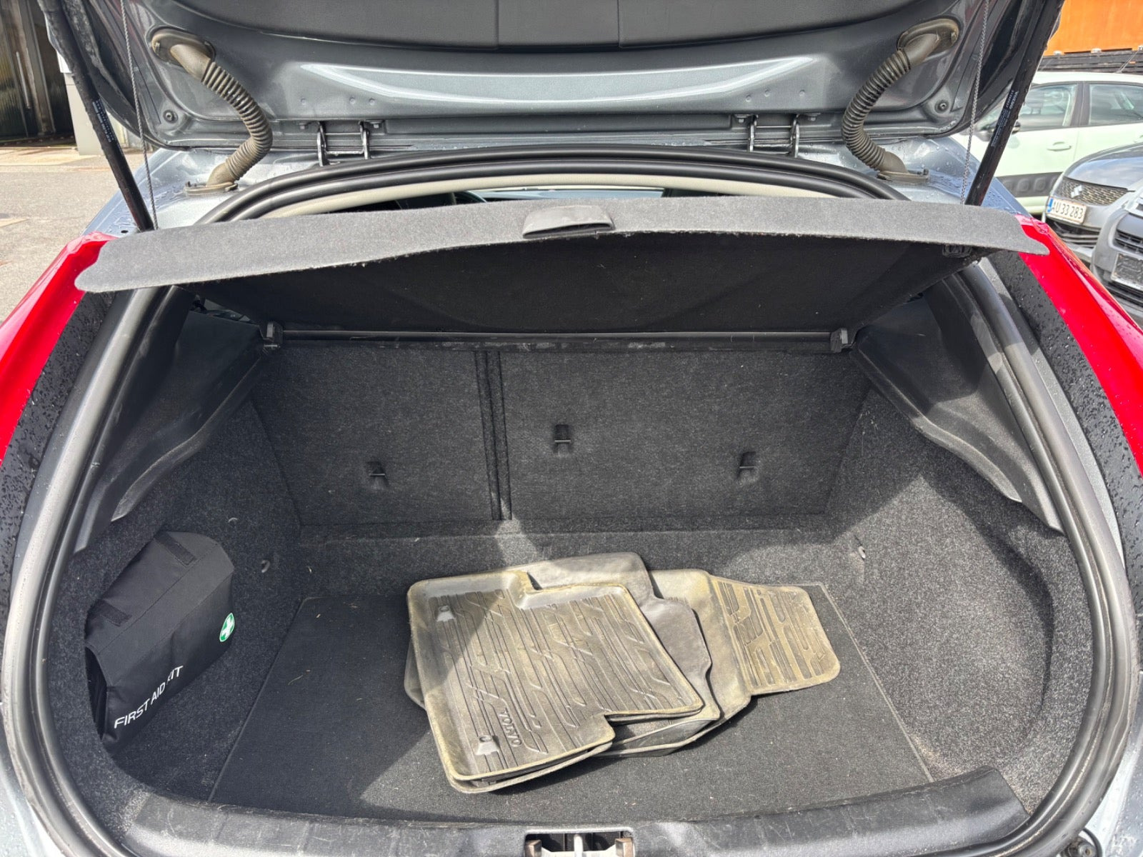Grå Volvo V40 CC fra 2019
