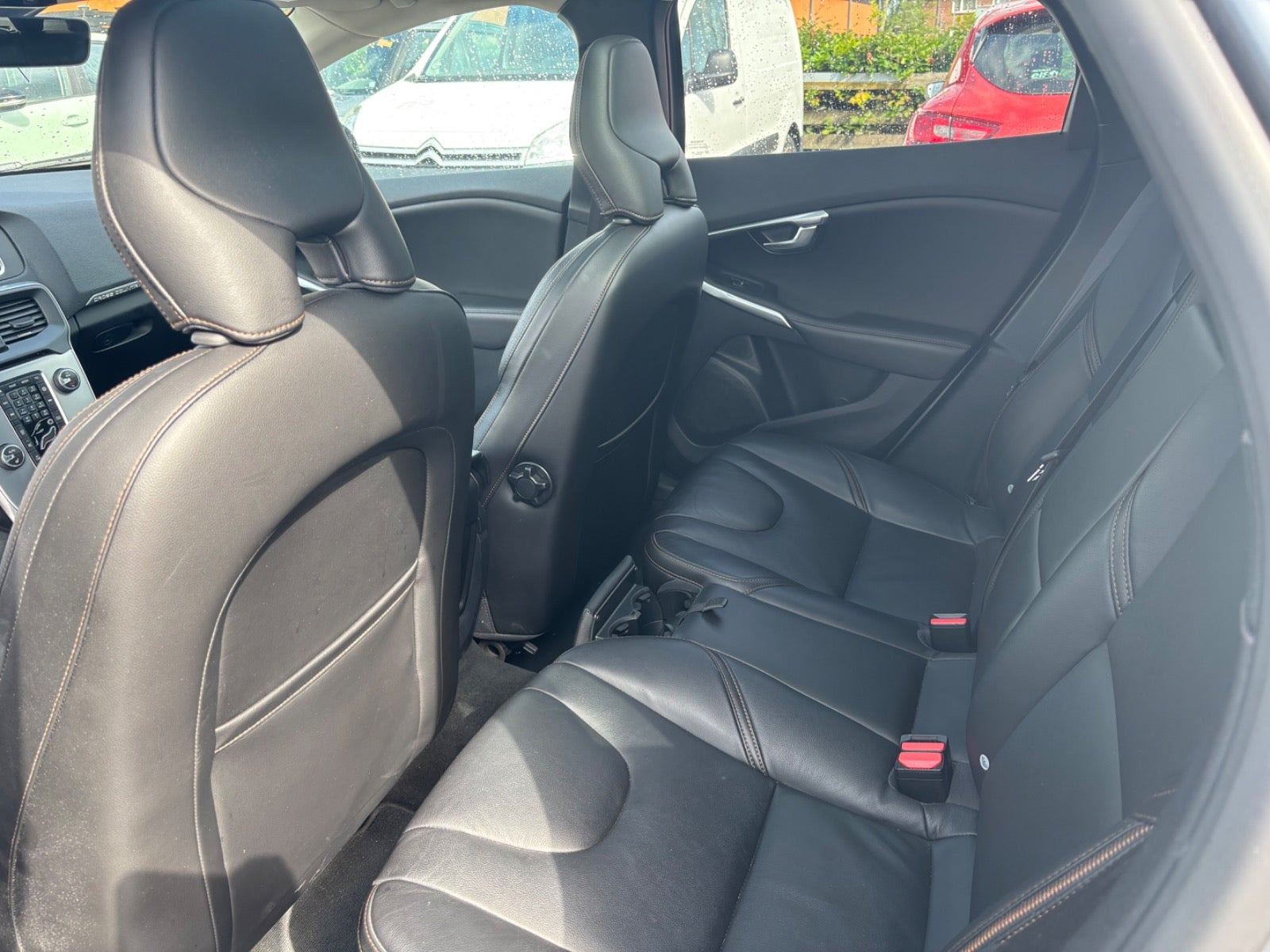 Grå Volvo V40 CC fra 2019