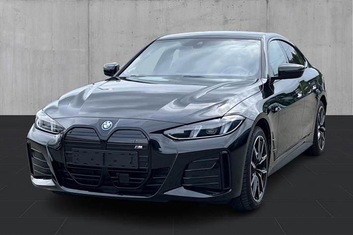 Sort BMW i4 fra 2026