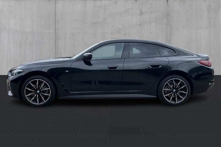 Sort BMW i4 fra 2026