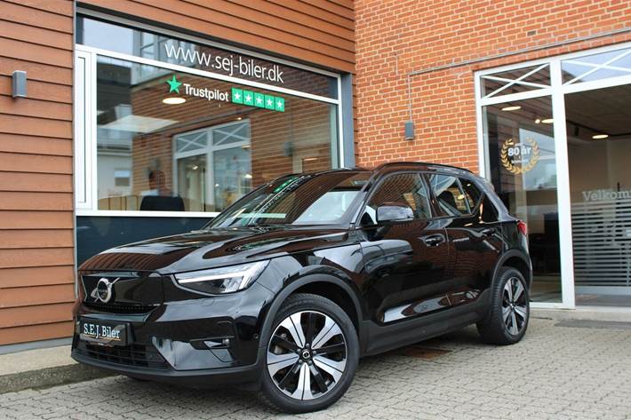 Sort Volvo XC40 fra 2023