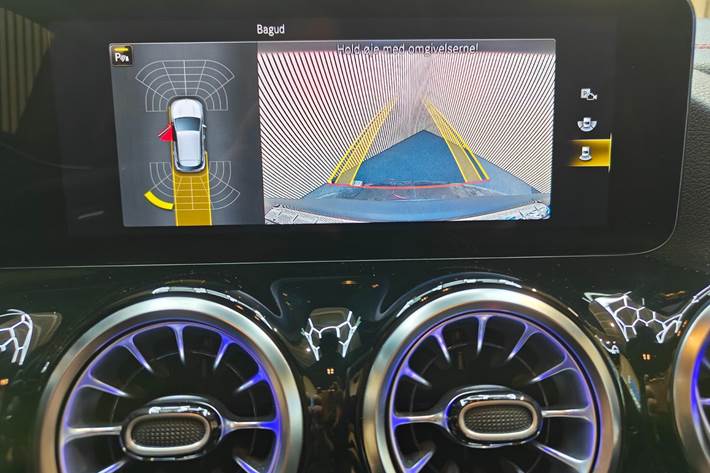 Sort Mercedes EQA250 fra 2023