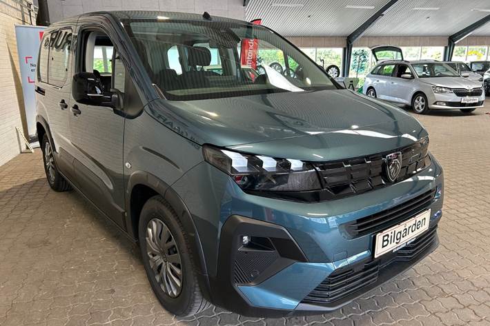 Blå Peugeot e-Rifter fra 2025
