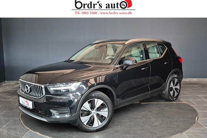 Sort Volvo XC40 fra 2022