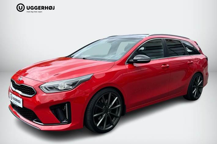 Rød Kia Ceed fra 2019 set udefra