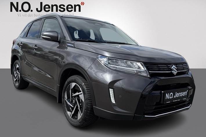 Grå Suzuki Vitara fra 2025